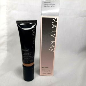 CC Cream spf 15 In Shade very deep